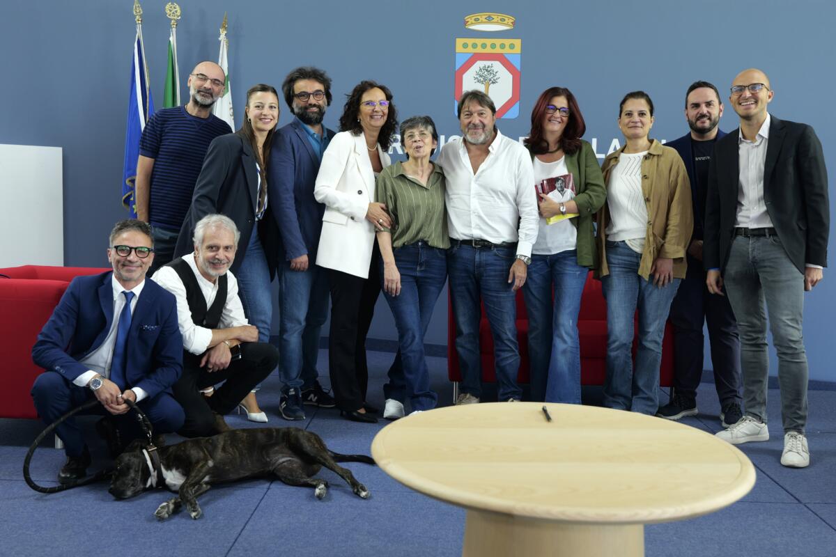 Sigfrido Ranucci incontra gli studenti a Bari: «La libera informazione è una scelta per il bene comune» – VIDEO