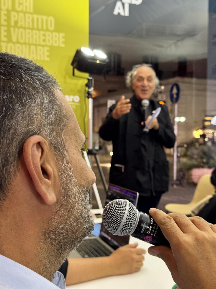 Regionali in Puglia, Decaro incontra gli operatori culturali: «La cultura è una strategia per il futuro» Regionali in Puglia, Decaro incontra gli operatori culturali: «La cultura è una strategia per il futuro»