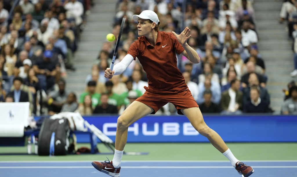 Tennis, Sinner in forma domina Cilic 6-2 6-2 a Pechino: agli ottavi sfida con il francese Atmane Tennis, Sinner in forma domina Cilic 6-2 6-2 a Pechino: agli ottavi sfida con il francese Atmane