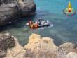 Paura in Salento, turista francese cade da una scogliera a Roca Vecchia: salvata da Vigili del Fuoco e Guardia Costiera
