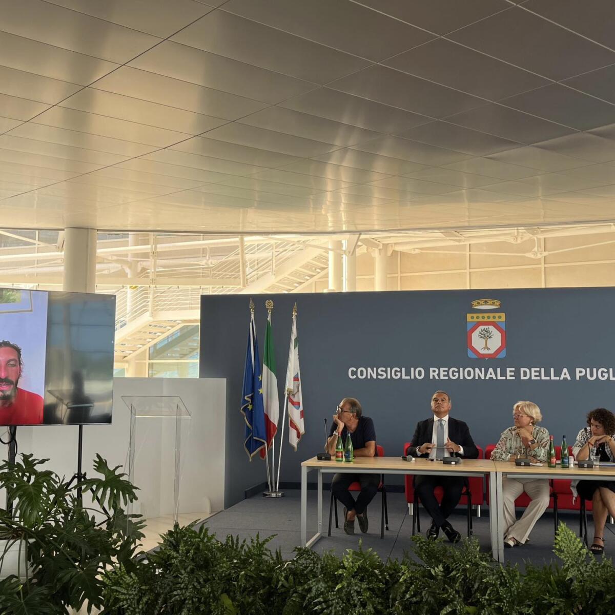 Nel Consiglio regionale della Puglia l’assemblea pro Gaza, Capone: «Sostegno alla Global Sumud Flotilla» Nel Consiglio regionale della Puglia l’assemblea pro Gaza, Capone: «Sostegno alla Global Sumud Flotilla»
