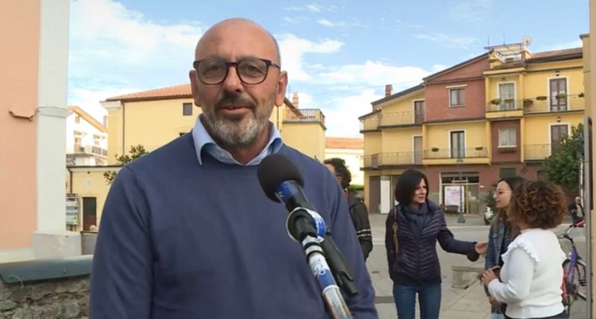 Galleria foto 'Sarconi, muore a 60 anni il sindaco Giovanni Tempone: «Era una persona capace di unire»' - foto 1