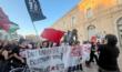 Bari, dall’Ateneo a Piazza del Ferrarese continua il presidio pro-Palestina: «Non restiamo in silenzio»
