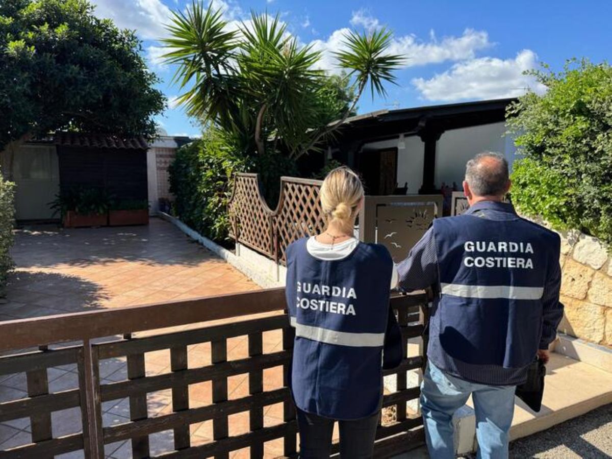 Polignano a Mare, sigilli al Club Adriatico: aree di sosta trasformate in un villaggio turistico. Oltre 390 indagati Polignano a Mare, sigilli al Club Adriatico: aree di sosta trasformate in un villaggio turistico. Oltre 390 indagati
