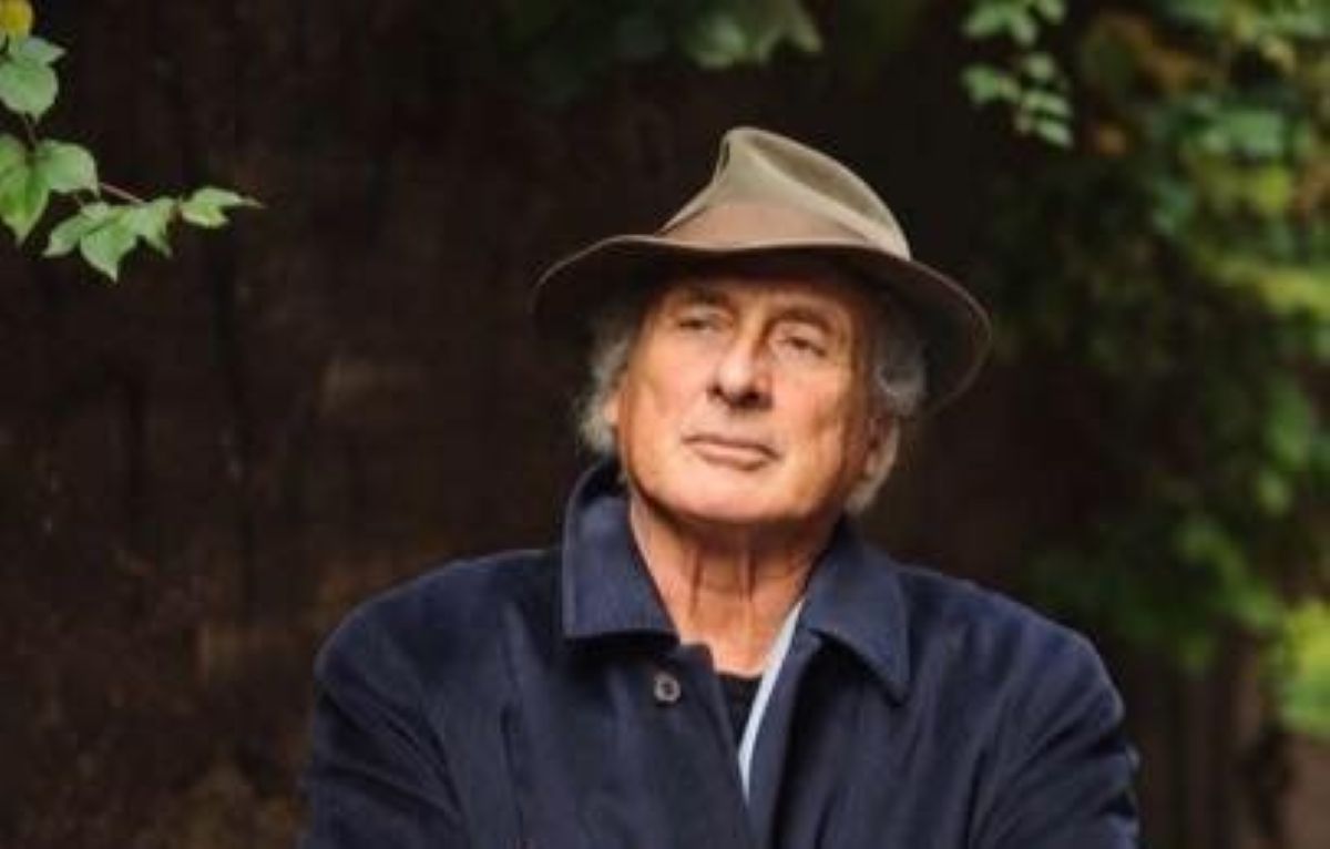 Lutto nel mondo della cultura italiana, è morto Stefano Benni: l’autore di “Bar Sport” aveva 78 anni Lutto nel mondo della cultura italiana, è morto Stefano Benni: l’autore di “Bar Sport” aveva 78 anni