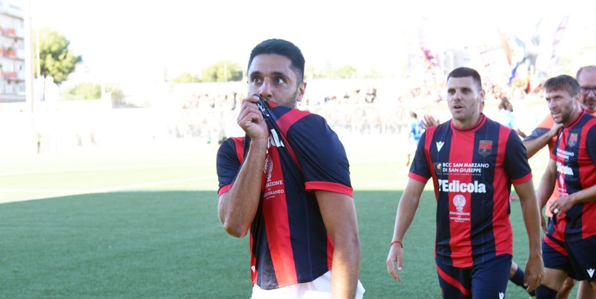 Il Taranto sale in vetta, Uc Bisceglie battuto 2-0 e quarta vittoria di fila Il Taranto sale in vetta, Uc Bisceglie battuto 2-0 e quarta vittoria di fila