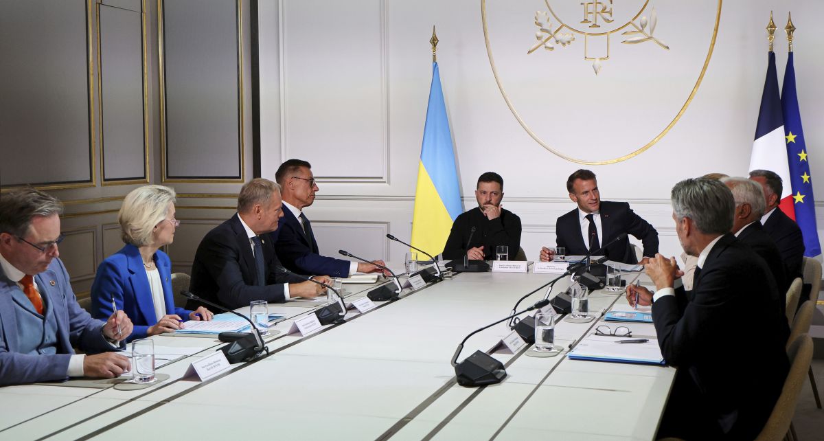 Galleria foto 'Parigi, arriva il via libera dei Volenterosi per Kiev: c’è l’ok da 26 Paesi su 30' - foto 1