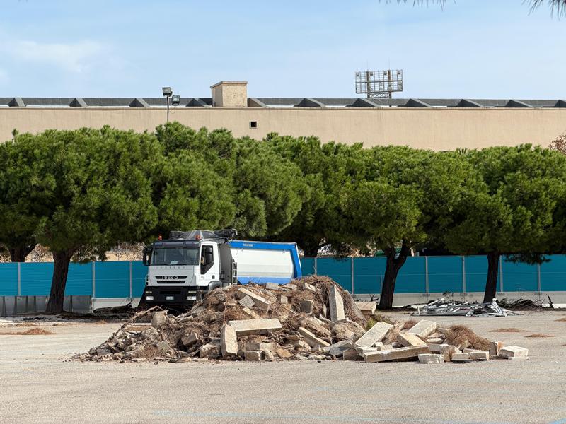 Bari, al via il cantiere del BRT: partono i lavori per il capolinea della Linea Verde in via di Maratona – FOTO Bari, al via il cantiere del BRT: partono i lavori per il capolinea della Linea Verde in via di Maratona – FOTO