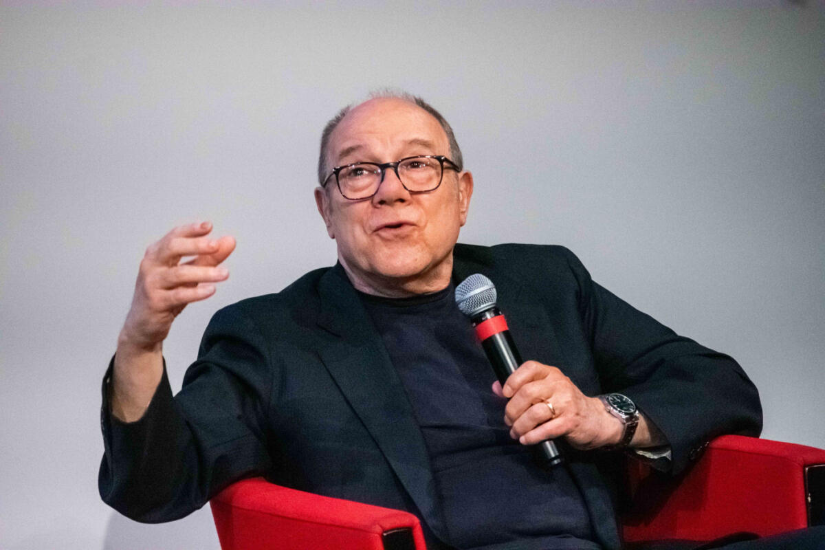 UniBa, al Petruzzelli verrà conferita la Laurea Honoris Causa in Medicina e Chirurgia a Carlo Verdone UniBa, al Petruzzelli verrà conferita la Laurea Honoris Causa in Medicina e Chirurgia a Carlo Verdone