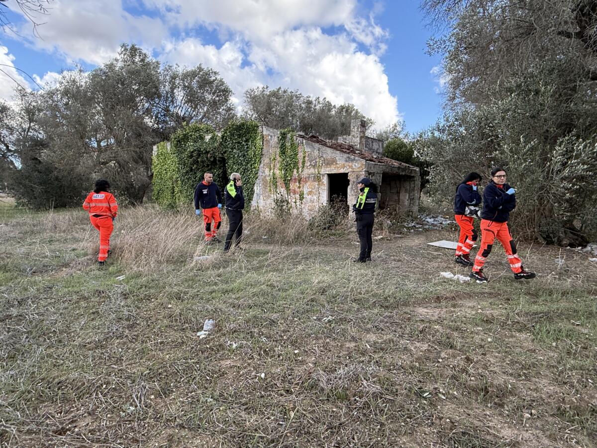 Mesagne, si è spento Axel Czezorre: trovato morto in una casa abbandonata il senzatetto tedesco 47enne Mesagne, si è spento Axel Czezorre: trovato morto in una casa abbandonata il senzatetto tedesco 47enne