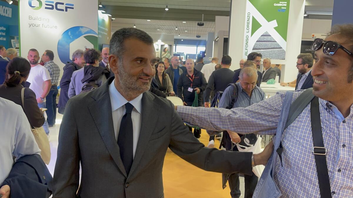 Galleria foto 'Regionali in Puglia, Decaro al Saie di Bari: «Priorità sono ridurre il consumo di suolo e proteggere il territorio» – VIDEO' - foto 1