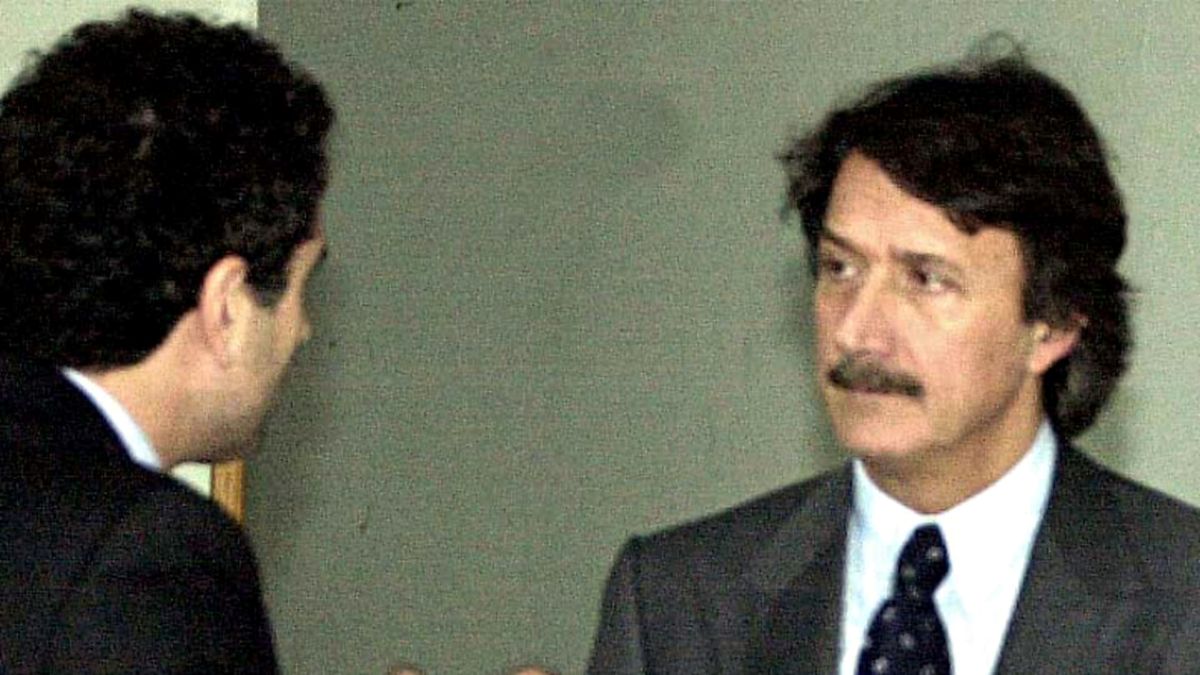 Galleria foto 'Bari, il racconto di Pinto: «Dopo il rogo al teatro Petruzzelli non ci sono più tornato»' - foto 1