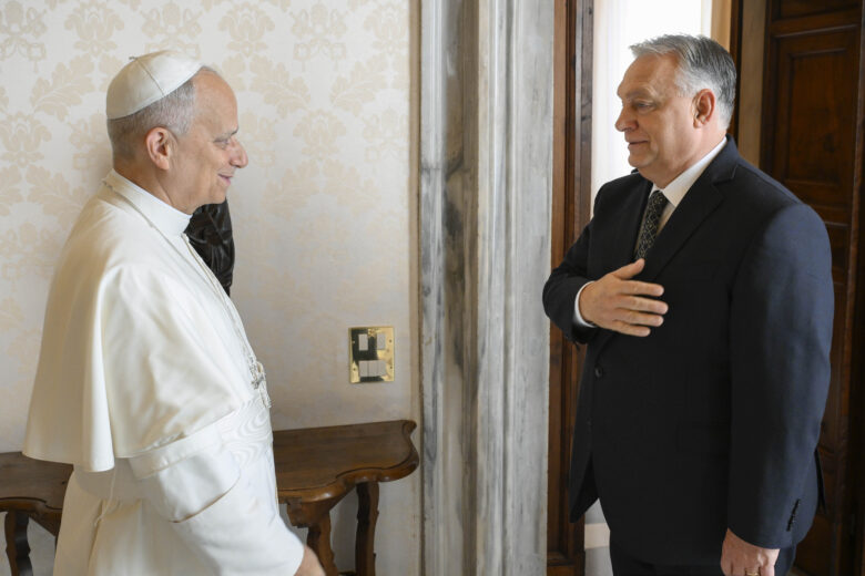 Galleria foto 'Orban a Roma: incontro con Meloni e Papa, tra diplomazia, sanzioni e critiche da +Europa' - foto 3