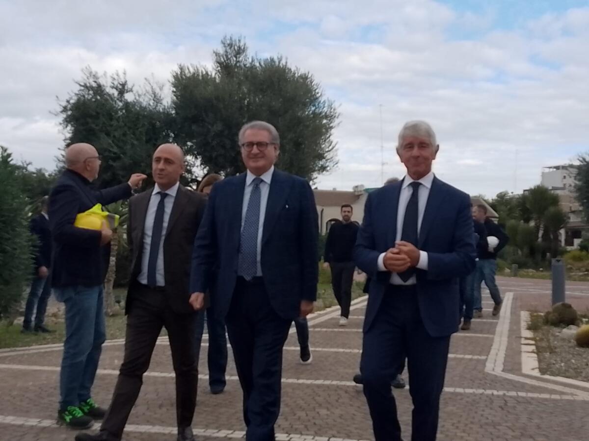 Giochi del Mediterraneo, Abodi a Taranto: «Evento a rischio? Non scherziamo». Ferrarese: «Cantieri in fermento» Giochi del Mediterraneo, Abodi a Taranto: «Evento a rischio? Non scherziamo». Ferrarese: «Cantieri in fermento»