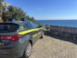 Diso, abusi edilizi in un’area protetta: sequestrato uno stabilimento balneare di lusso, una denuncia – FOTO
