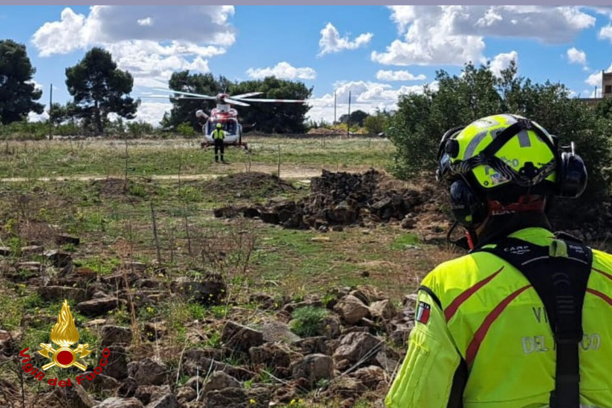 Altamura, anziano si allontana e scompare nella notte: trovato vivo dopo oltre 12 ore di ricerche Altamura, anziano si allontana e scompare nella notte: trovato vivo dopo oltre 12 ore di ricerche
