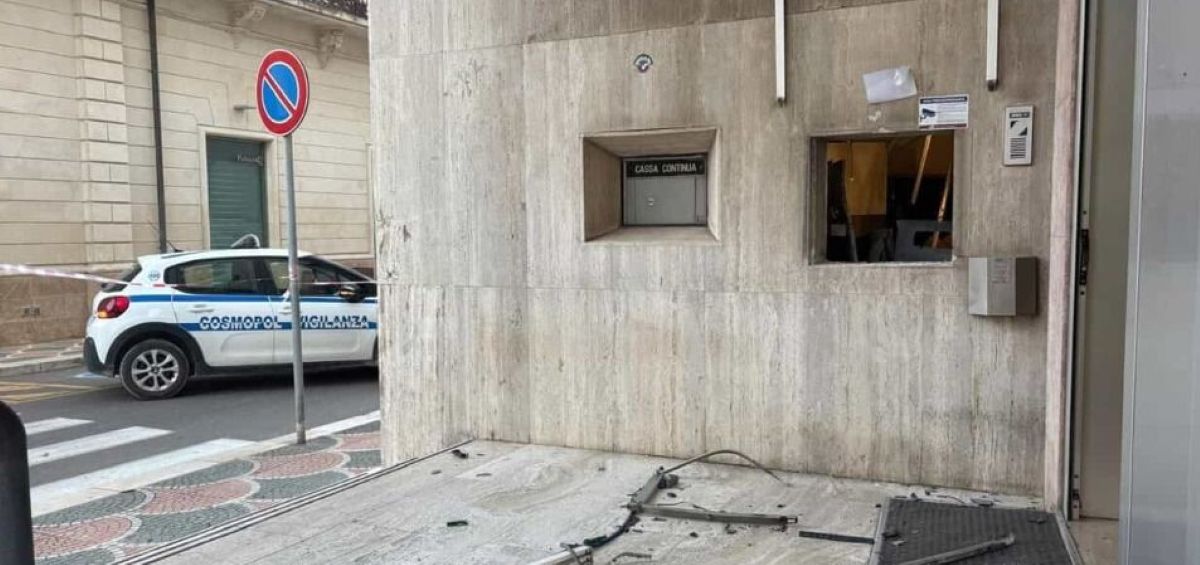 San Pietro Vernotico, nuovo assalto al bancomat dopo quello di venerdì all’ufficio postale San Pietro Vernotico, nuovo assalto al bancomat dopo quello di venerdì all’ufficio postale