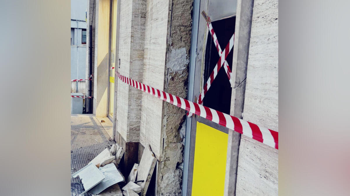 San Pietro Vernotico, assalto al bancomat dell’ufficio postale: ladri in fuga a mani vuote San Pietro Vernotico, assalto al bancomat dell’ufficio postale: ladri in fuga a mani vuote