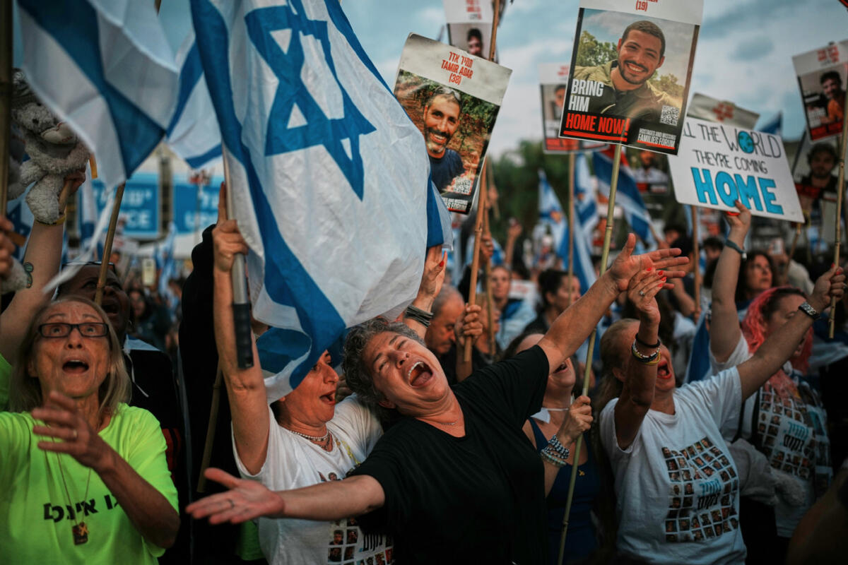 Striscia di Gaza, Hamas rilascia gli ostaggi israeliani dopo 738 giorni di prigionia Striscia di Gaza, Hamas rilascia gli ostaggi israeliani dopo 738 giorni di prigionia
