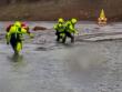Grosso bovino bloccato nel fango vicino alla diga del Pertusillo: salvato dai vigili del fuoco – FOTO e VIDEO
