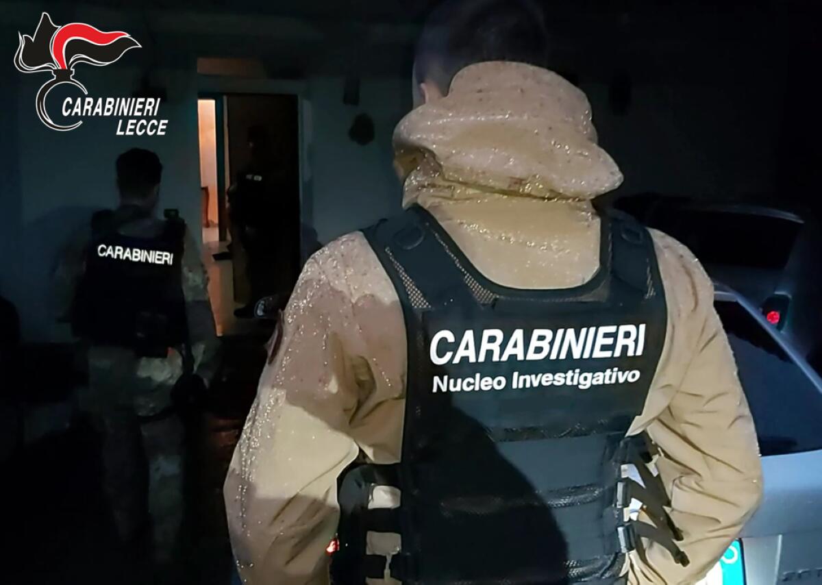 Lecce, chiuso il cerchio sulla latitanza di Carmine Mazzotta: arrestato un 55enne che lo avrebbe aiutato Lecce, chiuso il cerchio sulla latitanza di Carmine Mazzotta: arrestato un 55enne che lo avrebbe aiutato