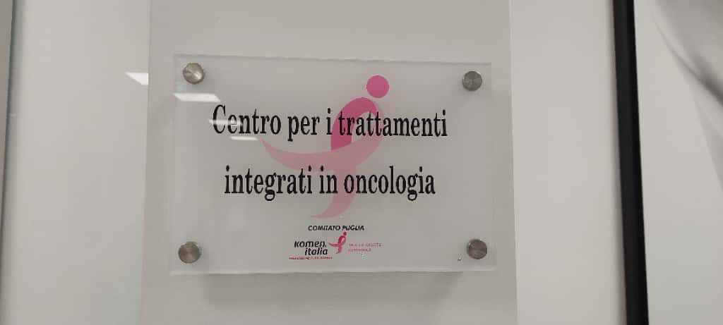 Bari, Komen inaugura al Policlinico un centro di terapie integrate per le “donne in rosa” – FOTO e VIDEO Bari, Komen inaugura al Policlinico un centro di terapie integrate per le “donne in rosa” – FOTO e VIDEO