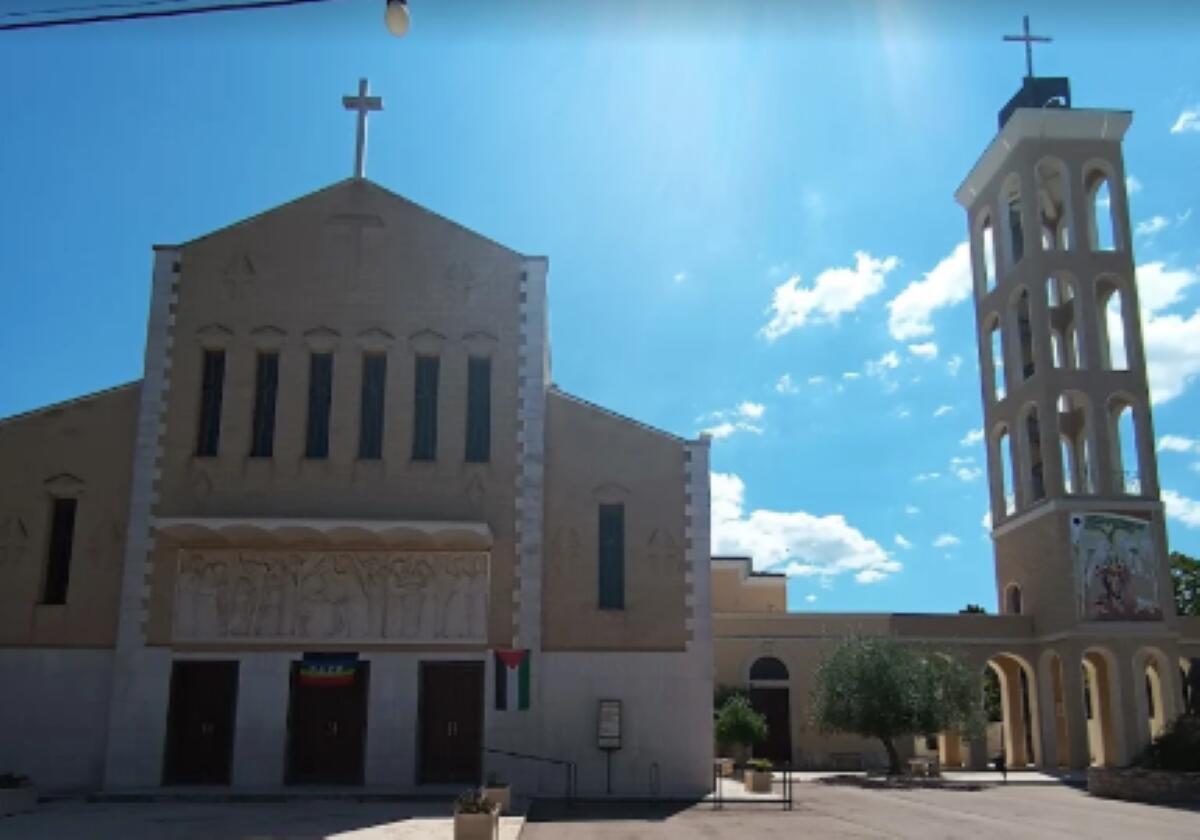Trinitapoli, 3 tentativi di furto in chiesa e un colpo a segno: rubate le offerte dei fedeli. Il parroco: «Ho paura» Trinitapoli, 3 tentativi di furto in chiesa e un colpo a segno: rubate le offerte dei fedeli. Il parroco: «Ho paura»