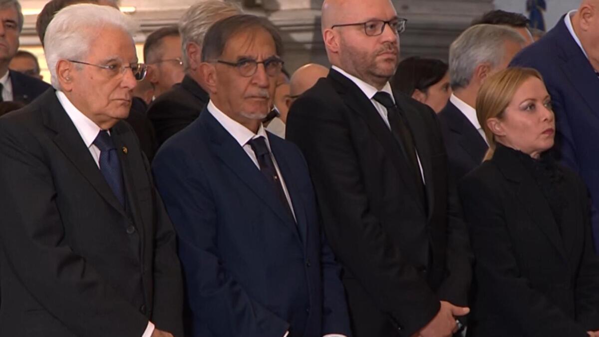 Padova, carabinieri uccisi a Castel d’Azzano: ai funerali di Stato Mattarella e Meloni presenti Padova, carabinieri uccisi a Castel d’Azzano: ai funerali di Stato Mattarella e Meloni presenti