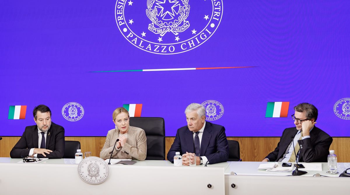 Legge di Bilancio 2026, Cdm approva la Manovra: in aumento il costo delle sigarette Legge di Bilancio 2026, Cdm approva la Manovra: in aumento il costo delle sigarette