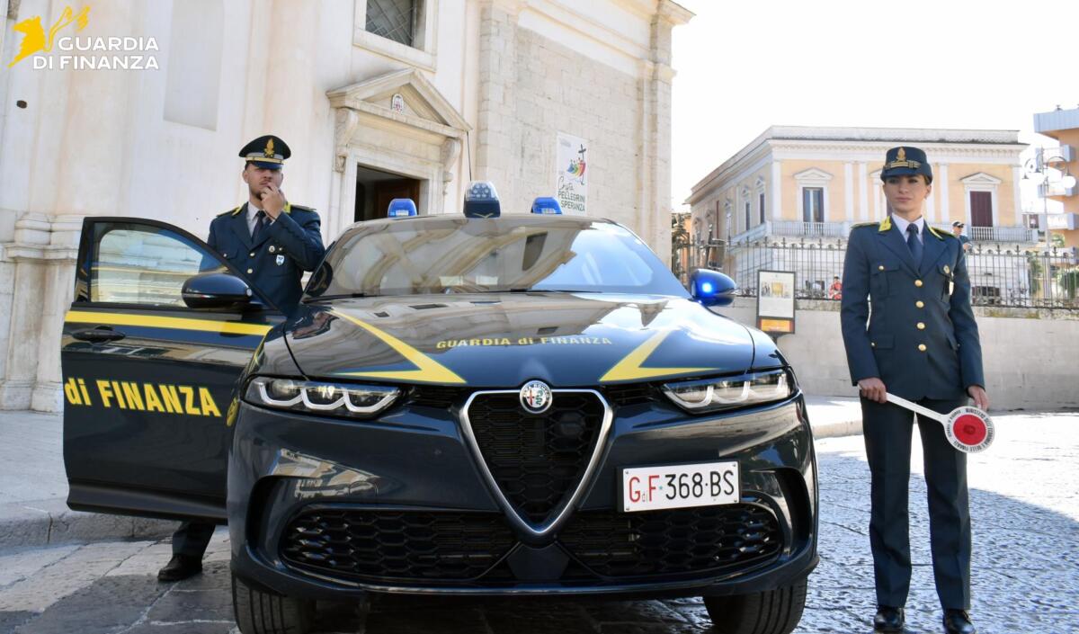 Galleria foto 'Barletta, bonus edilizi per immobili inesistenti: sequestrati altri nove milioni di euro a 41 persone' - foto 1