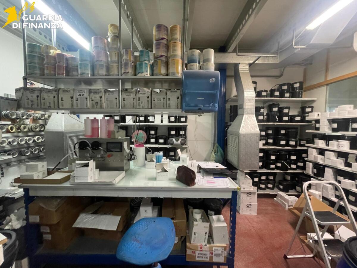 Smalti per unghie prodotti con sostanze cancerogene: maxi sequestro a Trani, due denunce – VIDEO