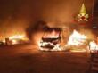 Paura a Taviano, a fuoco undici furgoni di una struttura per anziani: indagano i carabinieri