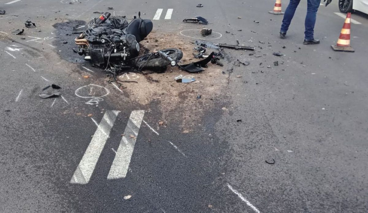 Galleria foto 'Moto contro trattore sulla tangenziale di Andria, il 48enne non ce l’ha fatta: addio a Matteo Cannone' - foto 1
