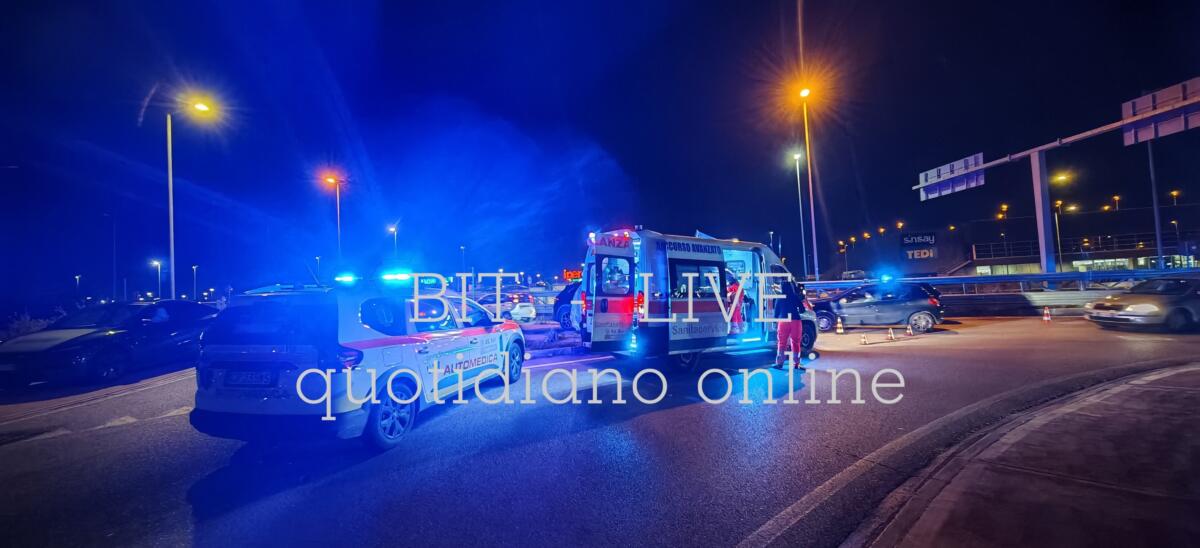 Galleria foto 'Bari, tragedia vicino al centro commerciale: ha un malore alla guida, muore un uomo di 50 anni' - foto 1