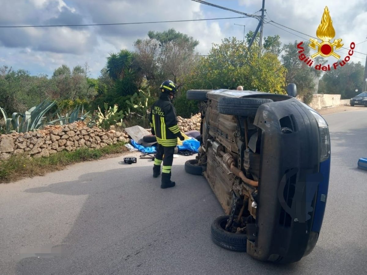 Ostuni, auto si ribalta in contrada Acquarella: feriti due coniugi, trasportati in ospedale a Brindisi Ostuni, auto si ribalta in contrada Acquarella: feriti due coniugi, trasportati in ospedale a Brindisi