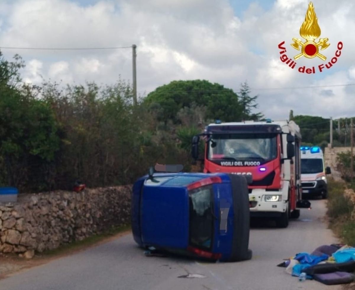 Ostuni, auto si ribalta in contrada Acquarella: feriti due coniugi, trasportati in ospedale a Brindisi Ostuni, auto si ribalta in contrada Acquarella: feriti due coniugi, trasportati in ospedale a Brindisi