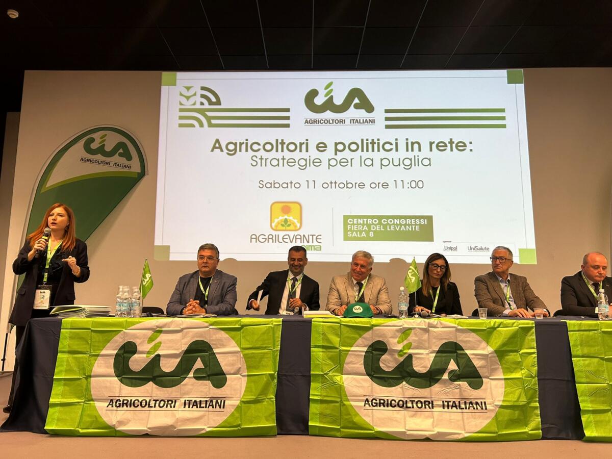 Agrilevante 2025, Decaro incontra Cia Puglia: «Un decalogo di 10 priorità per il rilancio dell’agricoltura» Agrilevante 2025, Decaro incontra Cia Puglia: «Un decalogo di 10 priorità per il rilancio dell’agricoltura»