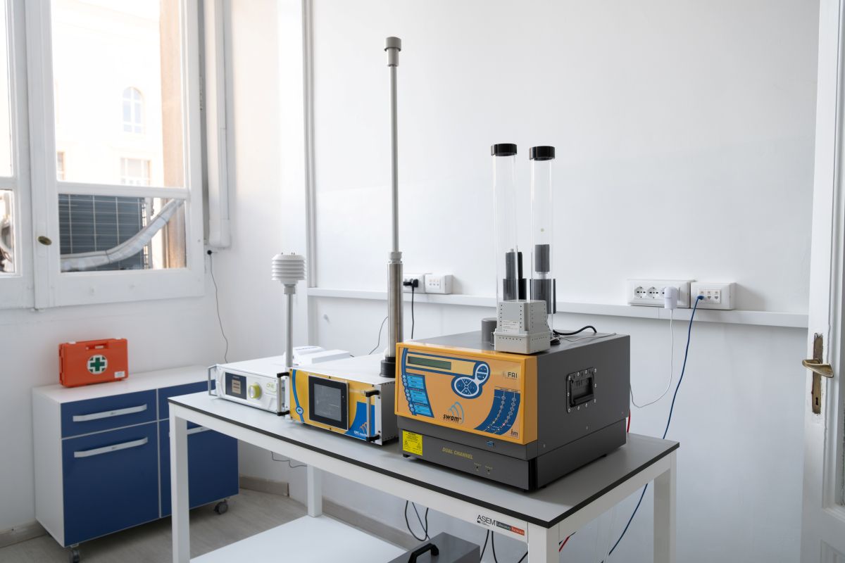 Taranto, inaugurato il nuovo laboratorio di Arpa Puglia per monitorare la qualità dell’aria – FOTO