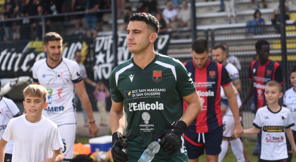 Taranto, il portiere Luca De Simone entusiasta: «Qui posso crescere, ogni sfida una finale» Taranto, il portiere Luca De Simone entusiasta: «Qui posso crescere, ogni sfida una finale»