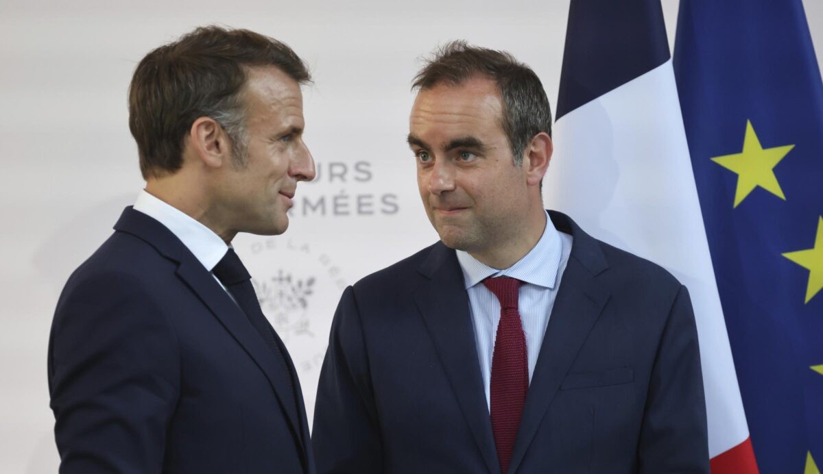 Francia, a poche ore dalla presentazione del governo si dimette il primo ministro Lecornu Francia, a poche ore dalla presentazione del governo si dimette il primo ministro Lecornu