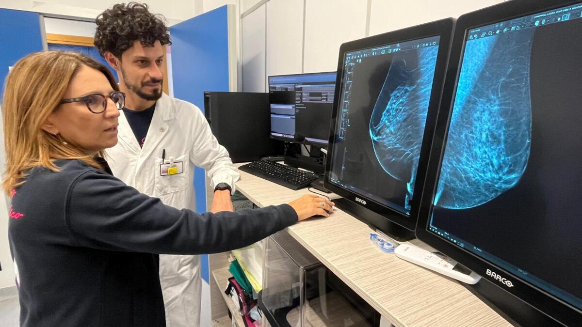 Galleria foto 'Tumore al seno, l’intelligenza artificiale per gli screening: via alla sperimentazione al Di Venere di Bari' - foto 1