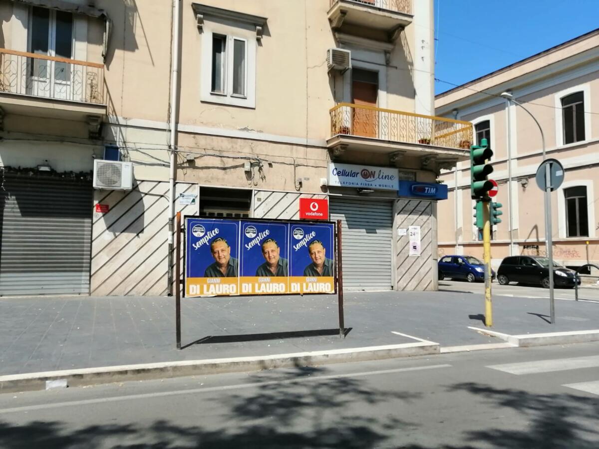 Regionali in Puglia, situazione logorante nel centrodestra: non si riescono neanche a fare santini e manifesti Regionali in Puglia, situazione logorante nel centrodestra: non si riescono neanche a fare santini e manifesti