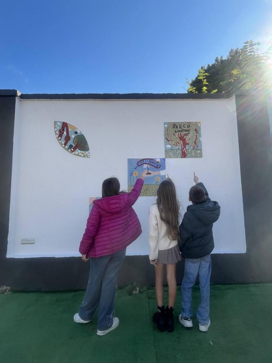 Bari svela “Murà”: 300 metri di murale collettivo su giustizia, legalità e inclusione – FOTO