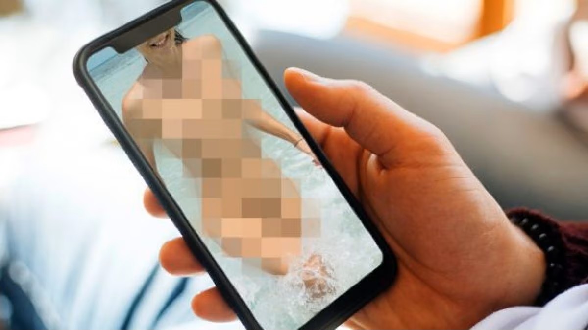 Nudi fake e violenza digitale, la professoressa Recchia Luciani: «È come uno stupro simbolico» – L’INTERVISTA Nudi fake e violenza digitale, la professoressa Recchia Luciani: «È come uno stupro simbolico» – L’INTERVISTA