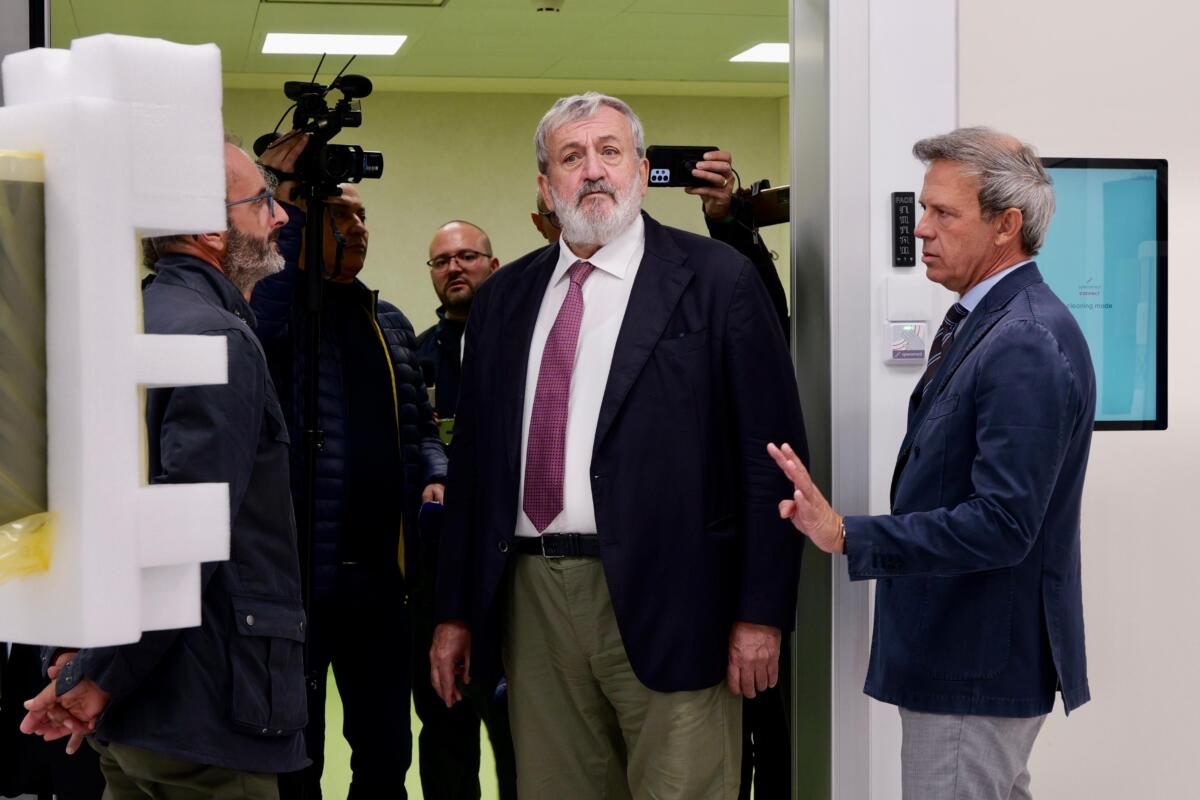 Foggia, inaugurato il nuovo blocco operatorio del Policlinico Riuniti: «È il più moderno della Puglia» – FOTO e VIDEO Foggia, inaugurato il nuovo blocco operatorio del Policlinico Riuniti: «È il più moderno della Puglia» – FOTO e VIDEO