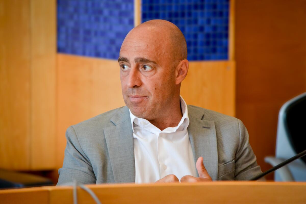 Ex Ilva, l’appello al Comune di Taranto: «Si costituisca parte civile nel processo “Ambiente svenduto”» Ex Ilva, l’appello al Comune di Taranto: «Si costituisca parte civile nel processo “Ambiente svenduto”»