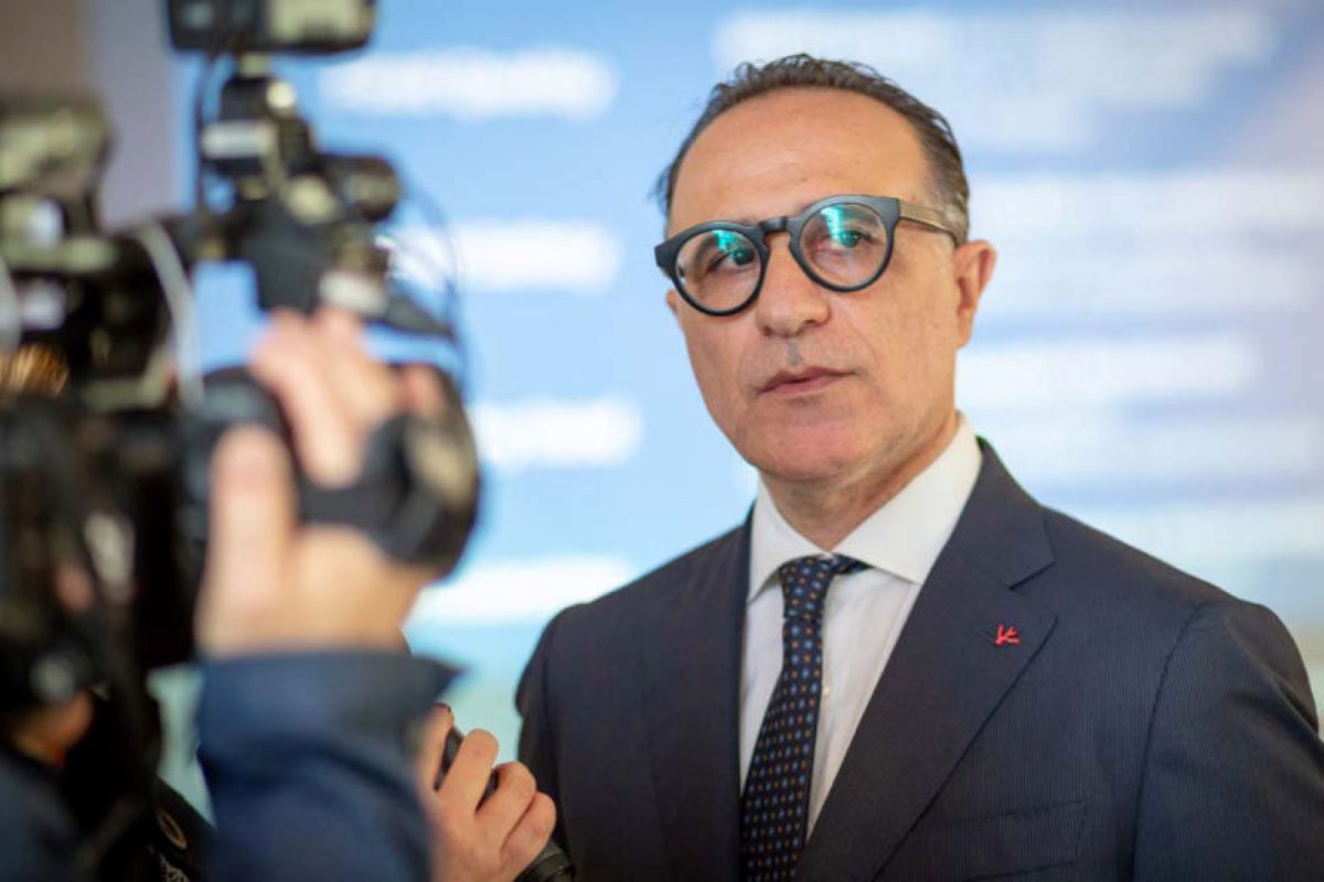 Taranto calcio, al timone Sebastiano Ladisa: i rossoblù rilanciano le ambizioni Taranto calcio, al timone Sebastiano Ladisa: i rossoblù rilanciano le ambizioni