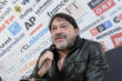 Bari, Sigfrido Ranucci al Teatro Petruzzelli per presentare il suo spettacolo “Diario di un trapezista”
