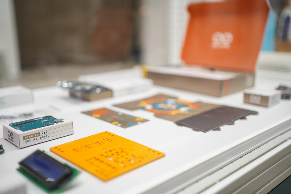 Il design pugliese a Pechino: la mostra di Confindustria Bari e BAT racconta un secolo di packaging italiano – FOTO