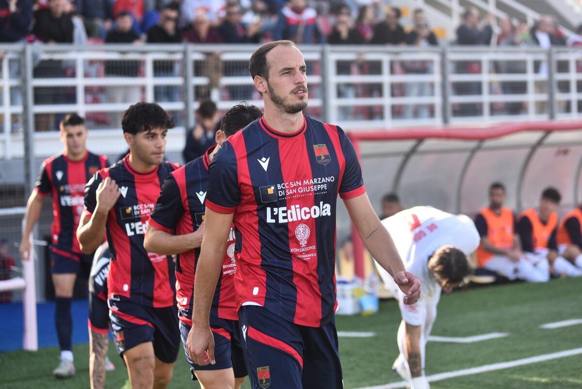 Galleria foto 'Eccellenza: Il derby perfetto del Taranto, la chiave del successo è la mediana' - foto 1
